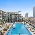 Vayk - Modern 2Br With Private Plunge Pool In Jvc