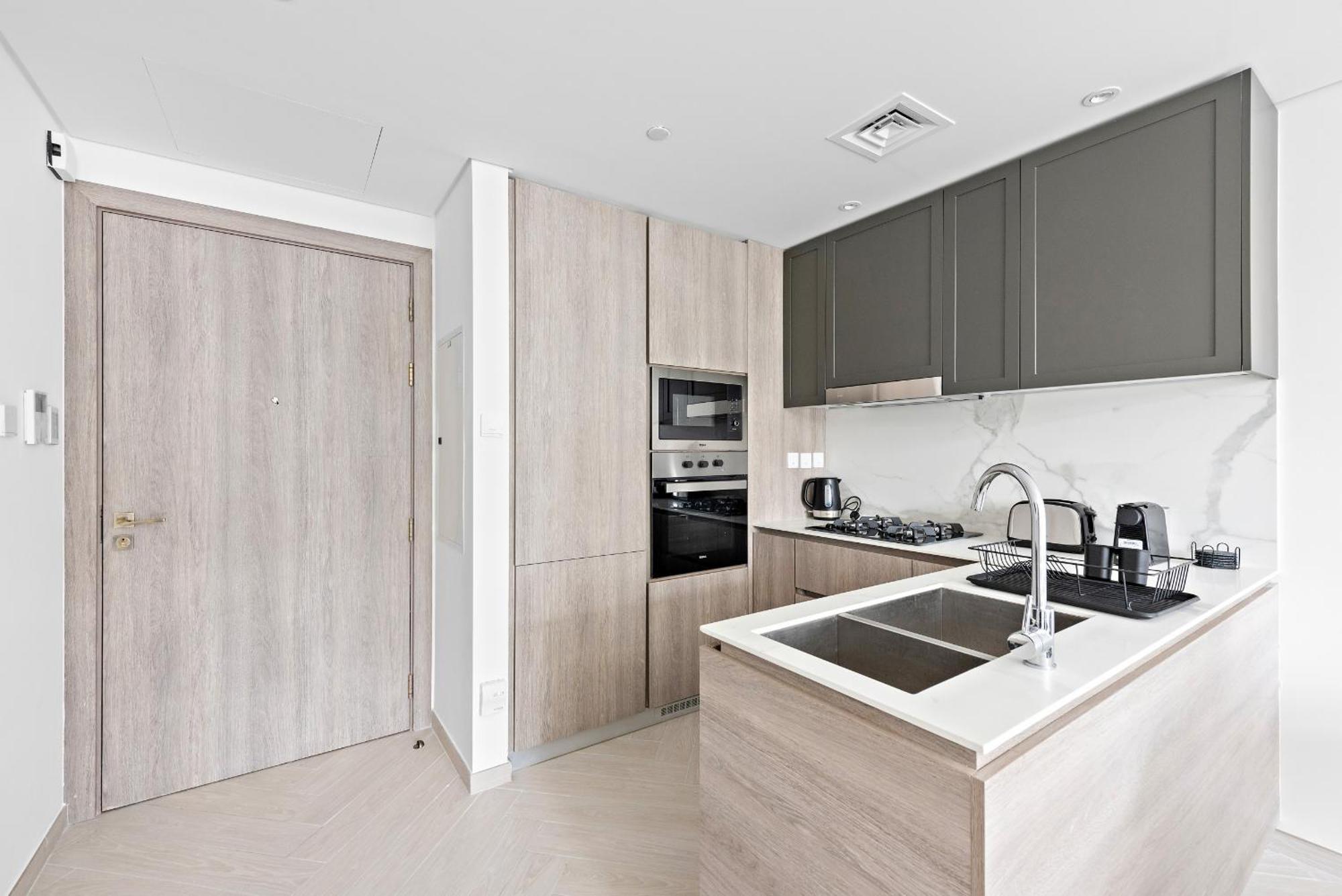 Apartment Vayk - Modern 2bd With Private Plunge Pool In Jvc *