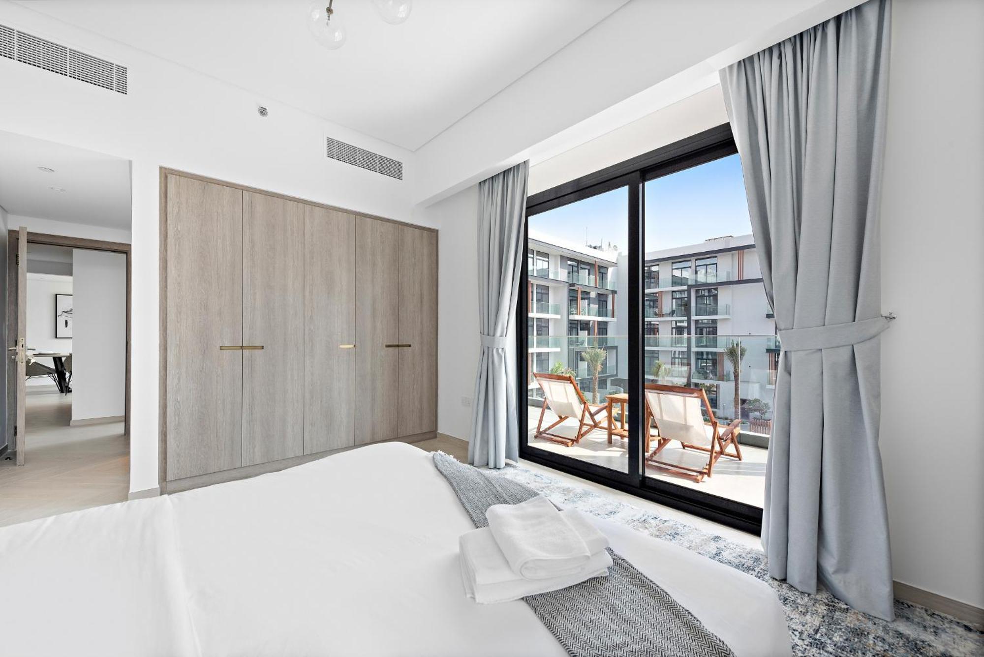 Vayk - Modern 2bd With Private Plunge Pool In Jvc *