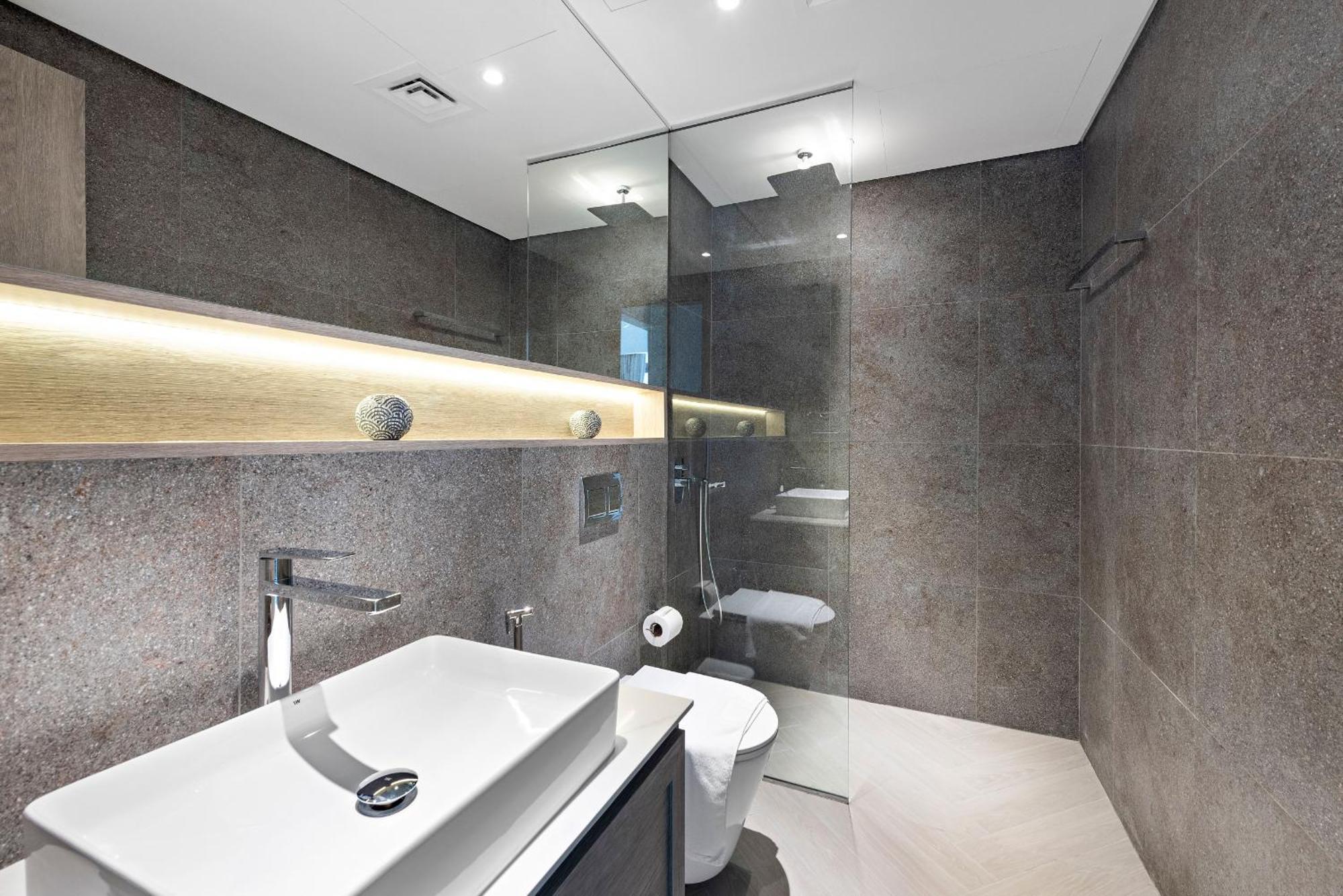 Vayk - Modern 2bd With Private Plunge Pool In Jvc Apartment *